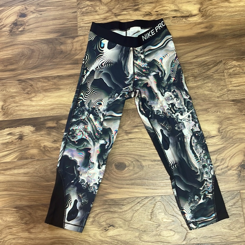 Nike pro cropped multi color leggings. Worn twice. No damage